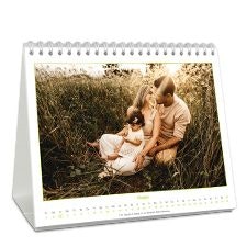 Dein persönlicher Jahresbegleiter: Der personalisierte Tischkalender – Mehr als nur ein Datum!