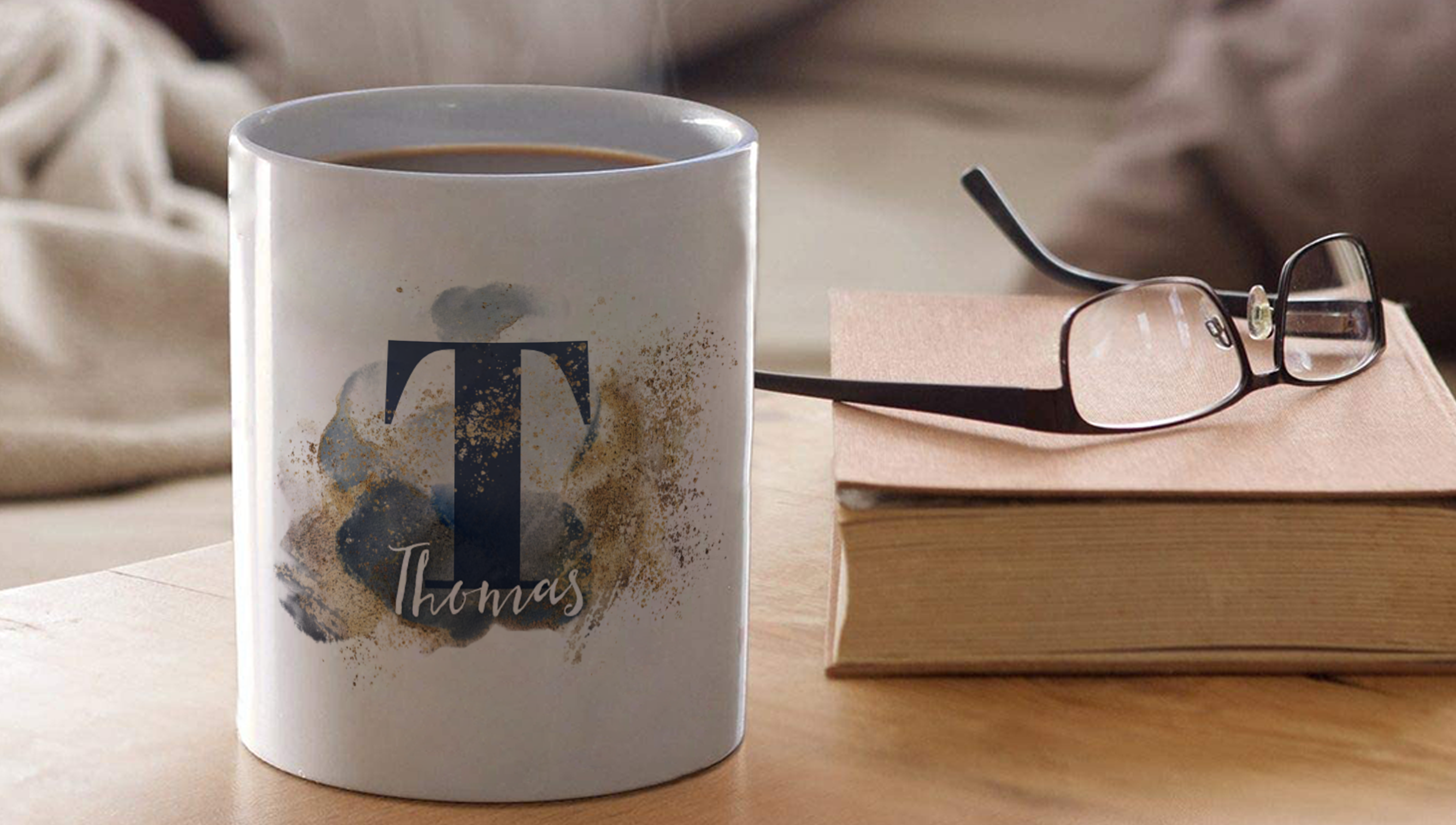 Personalisierte Tasse mit Anfangsbuchstaben und Namen bedrucken