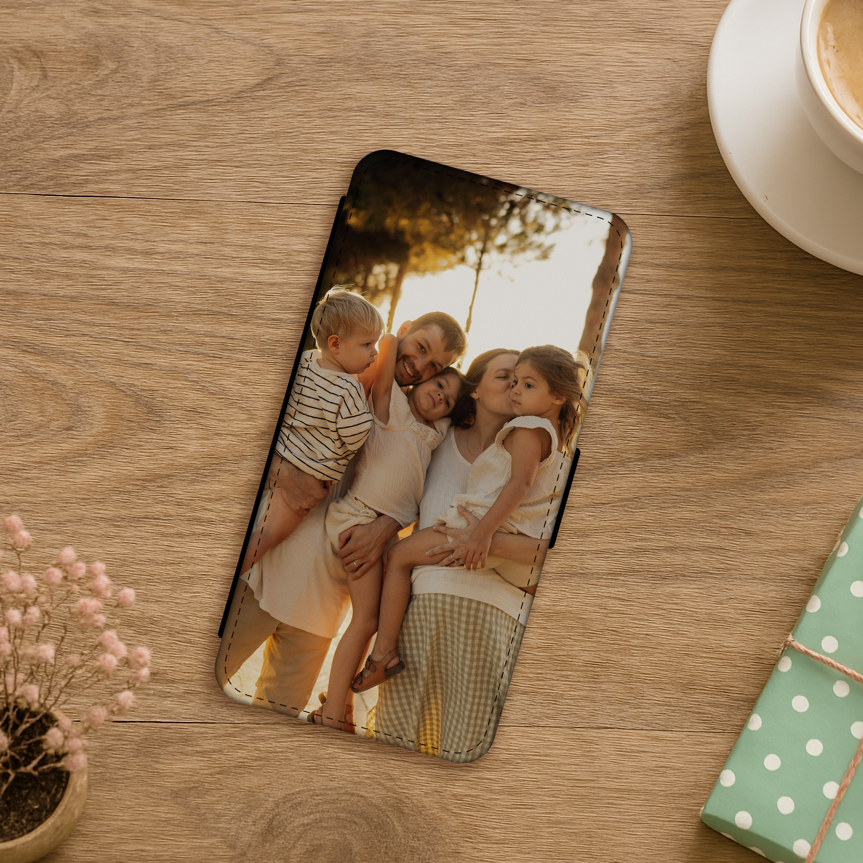 Xiaomi 15 Ultra Flipcase 6