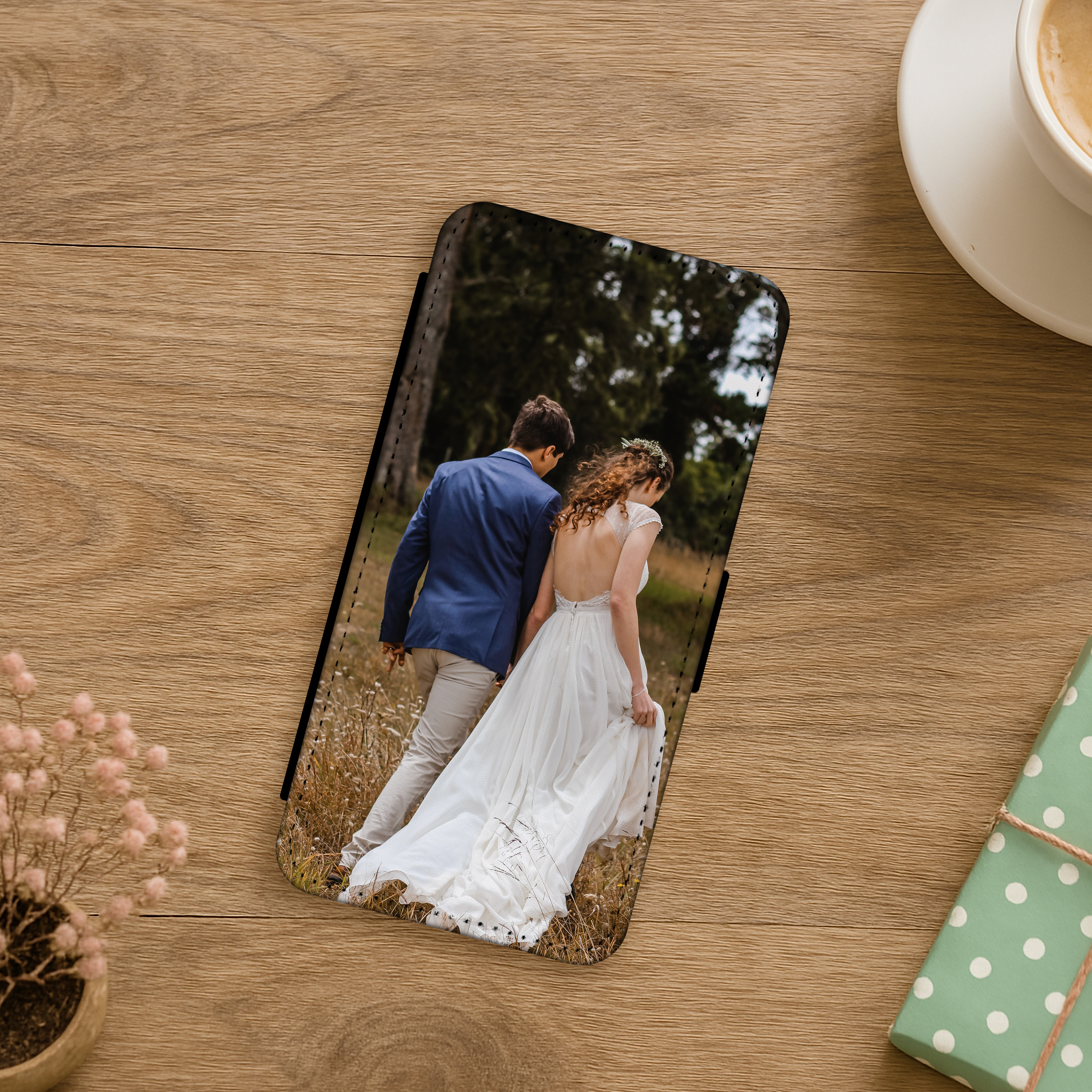 iPhone 17 Flipcase 6