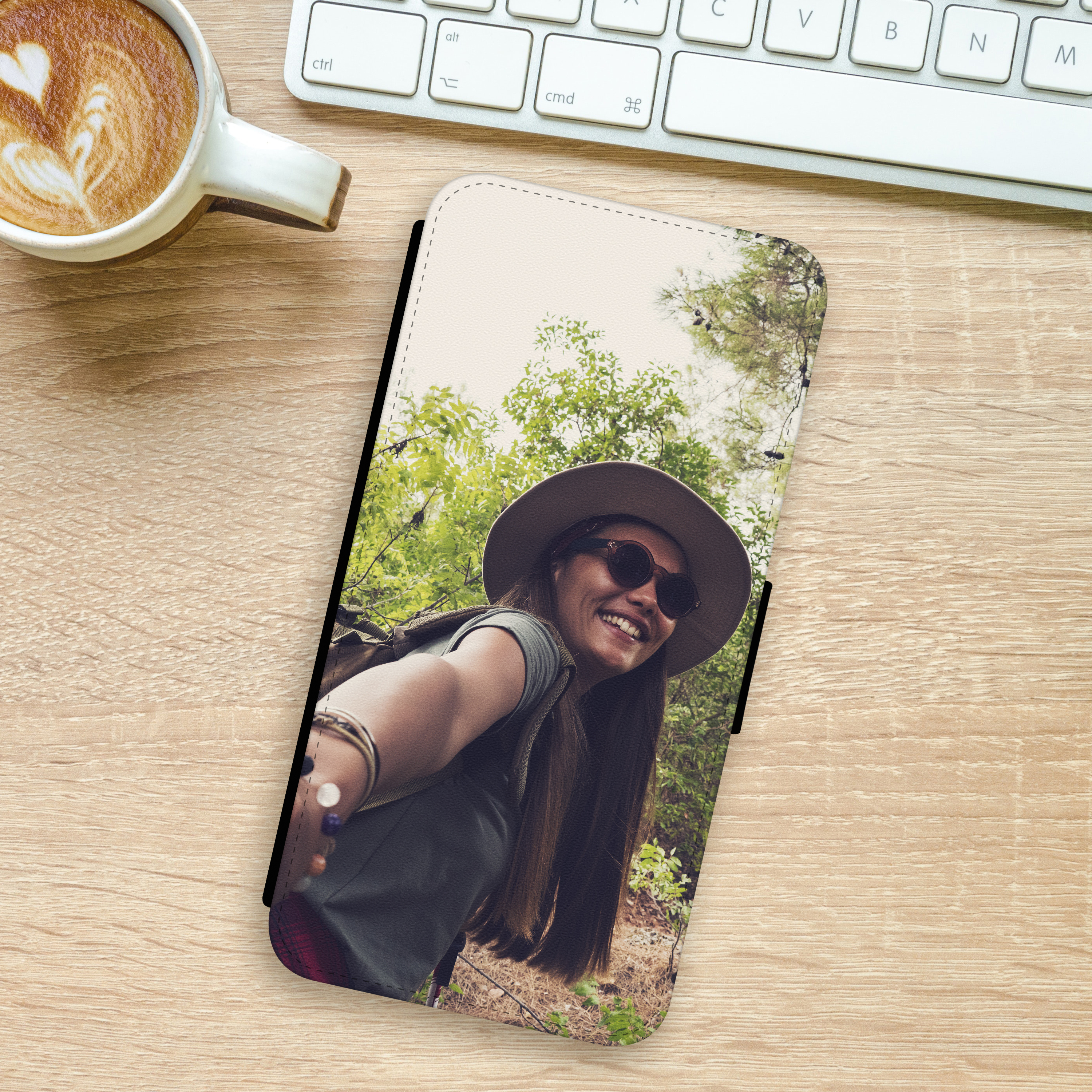 Galaxy J7 (2017) Flipcase schwarz 5