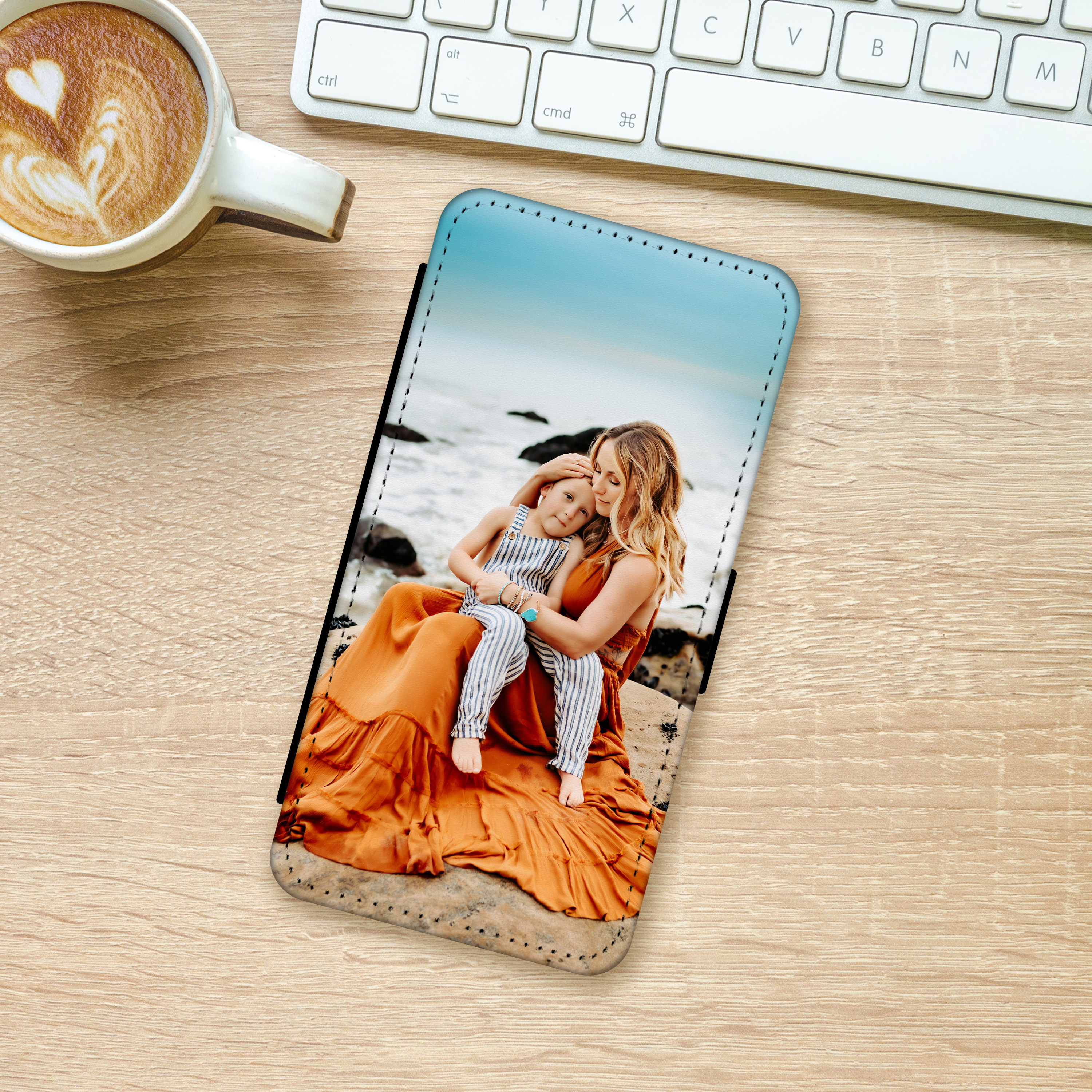 iPhone 16 Plus Flipcase 6