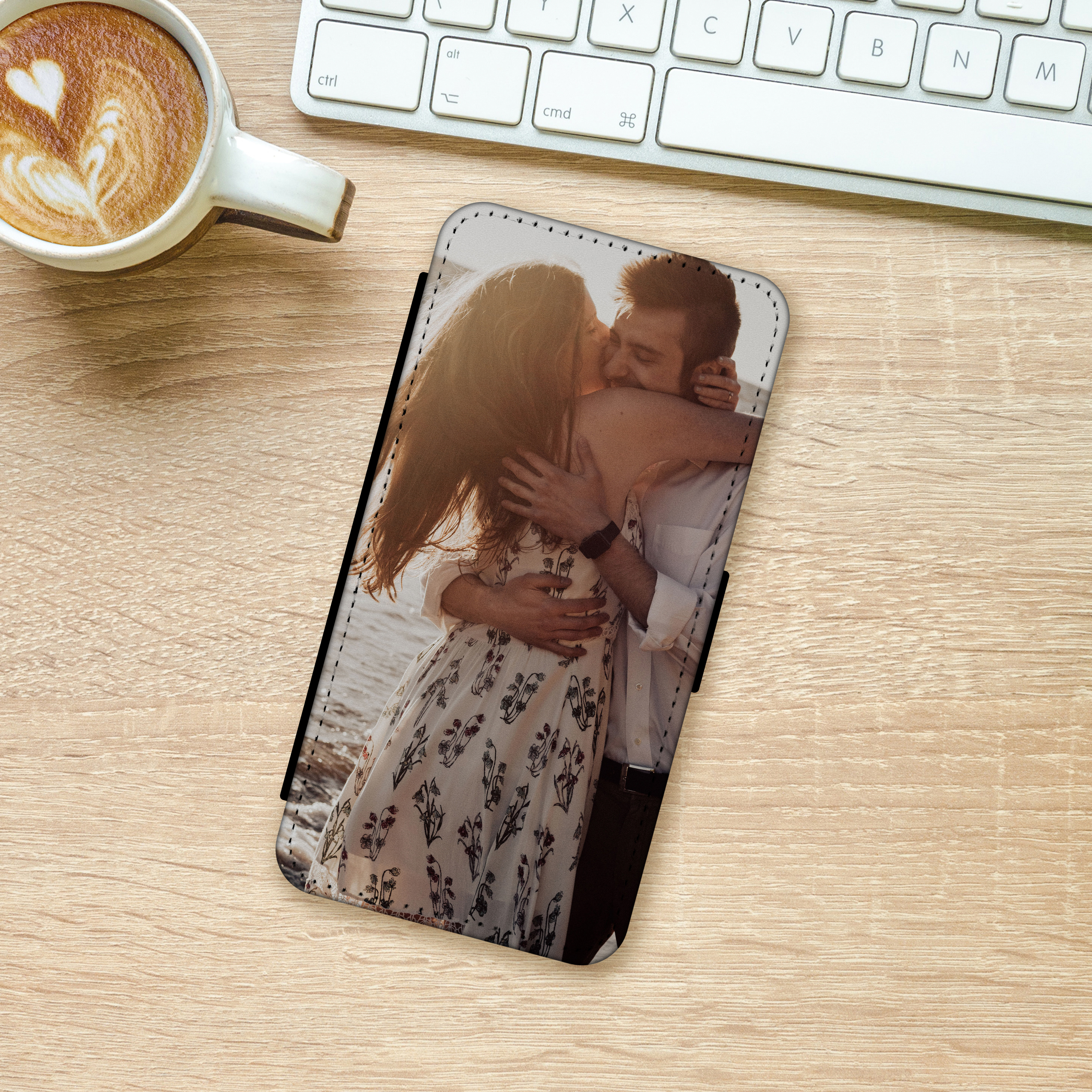 iPhone 16 Pro Flipcase 6